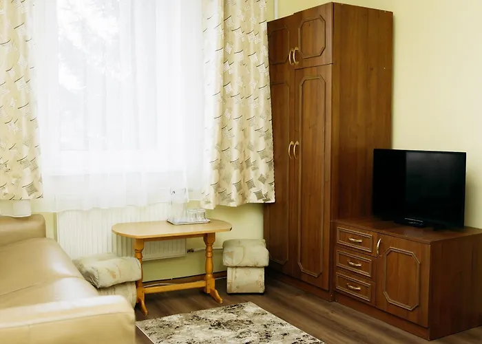 Otel Hotel Yasinya