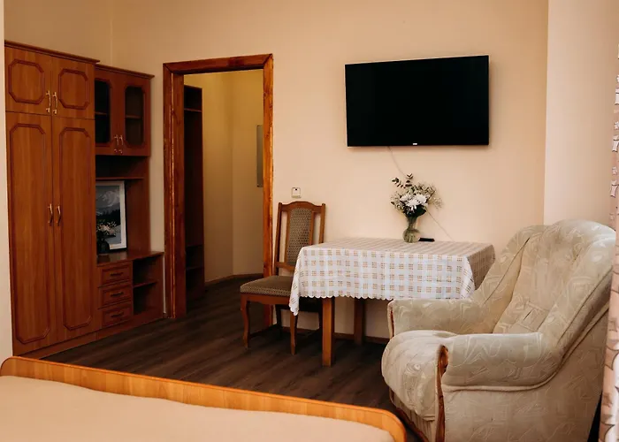 Hotel Yasinya * Yasinya
