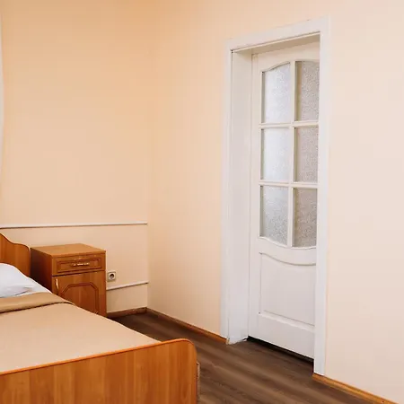 Otel Hotel Yasinya *