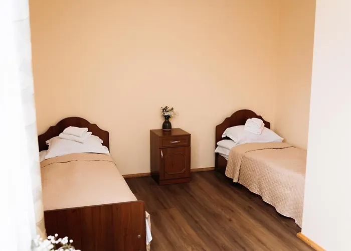 Hotel Yasinya *